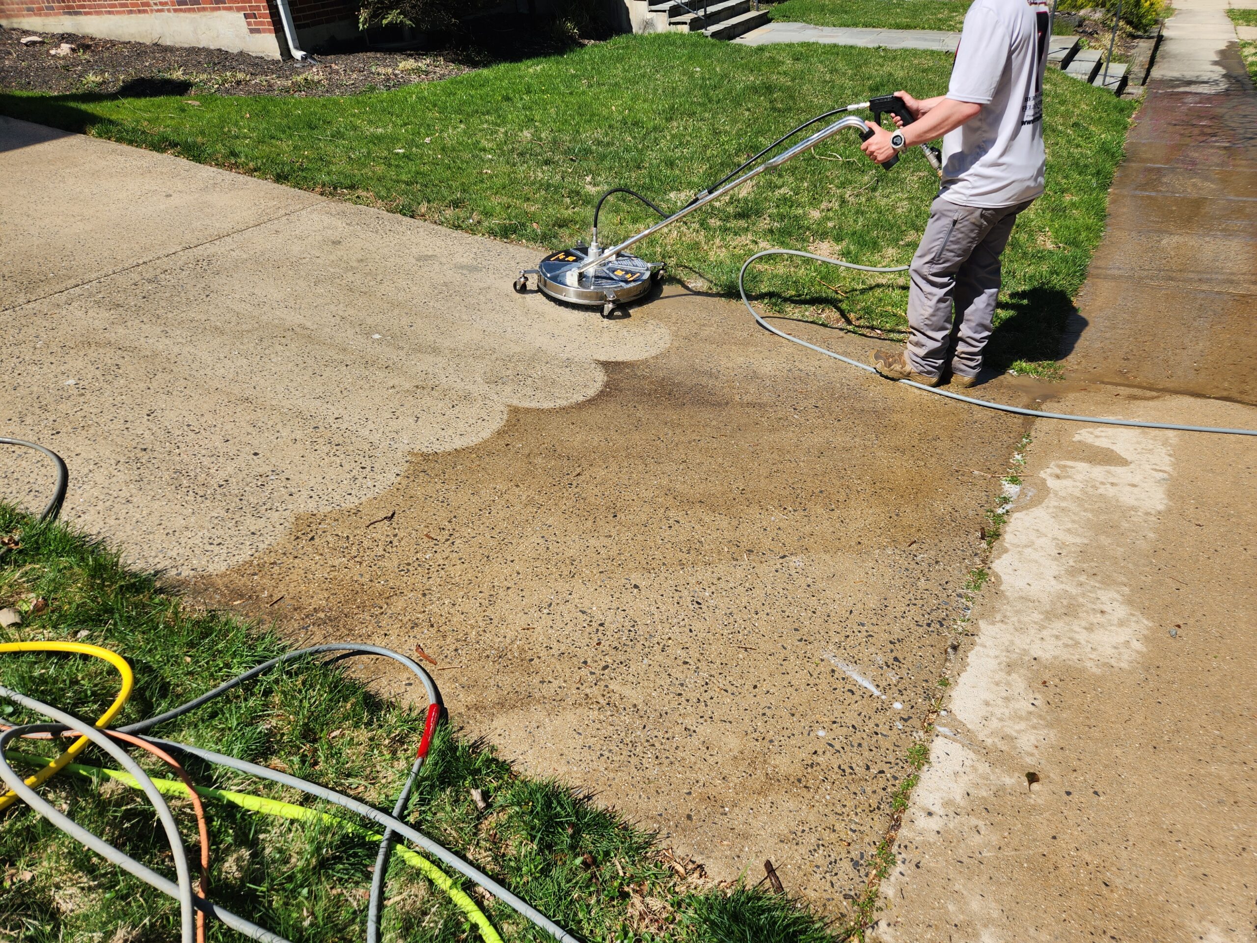 patio cleaning concrete driveway