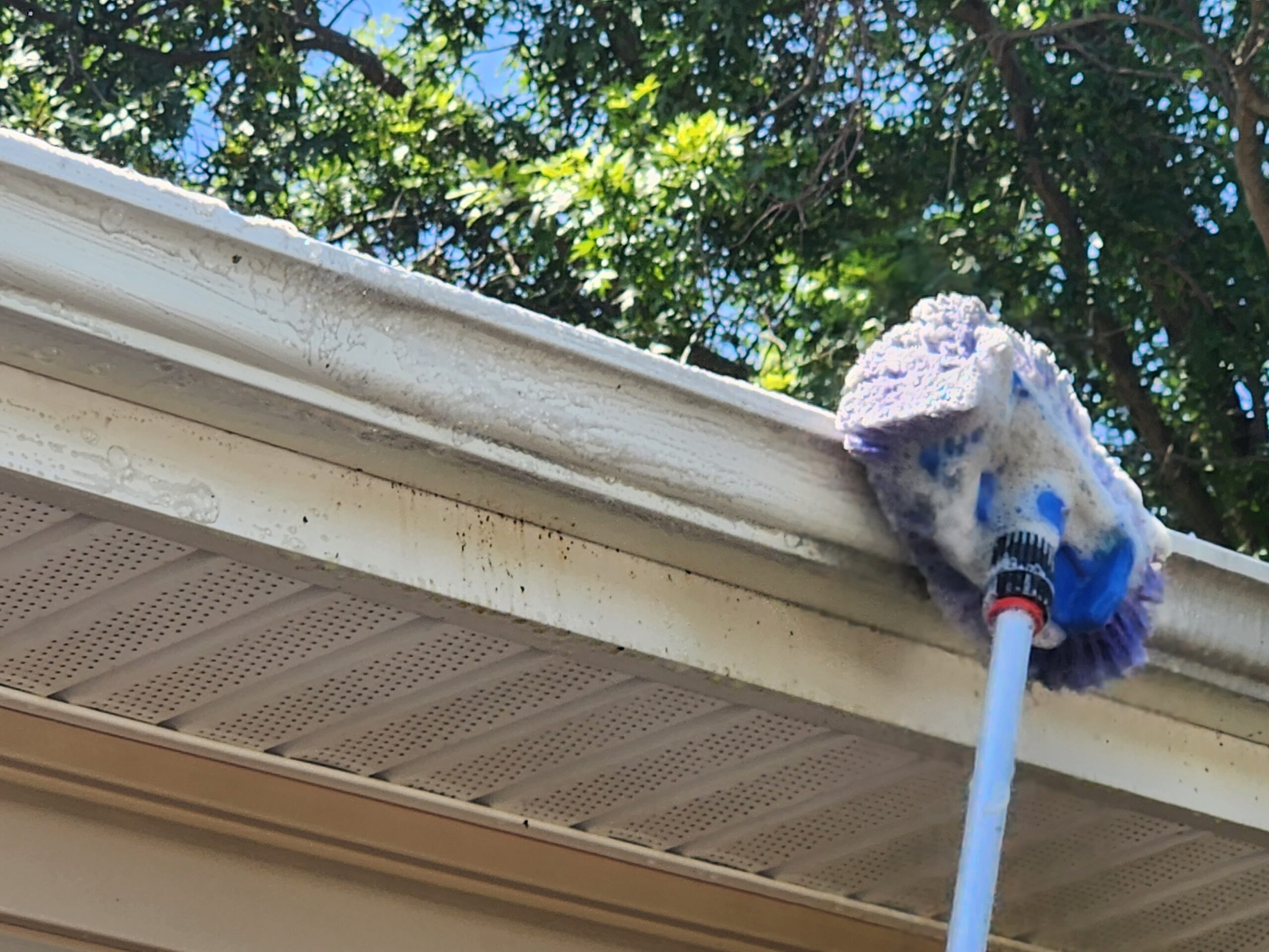 cleaning outsides of the gutters