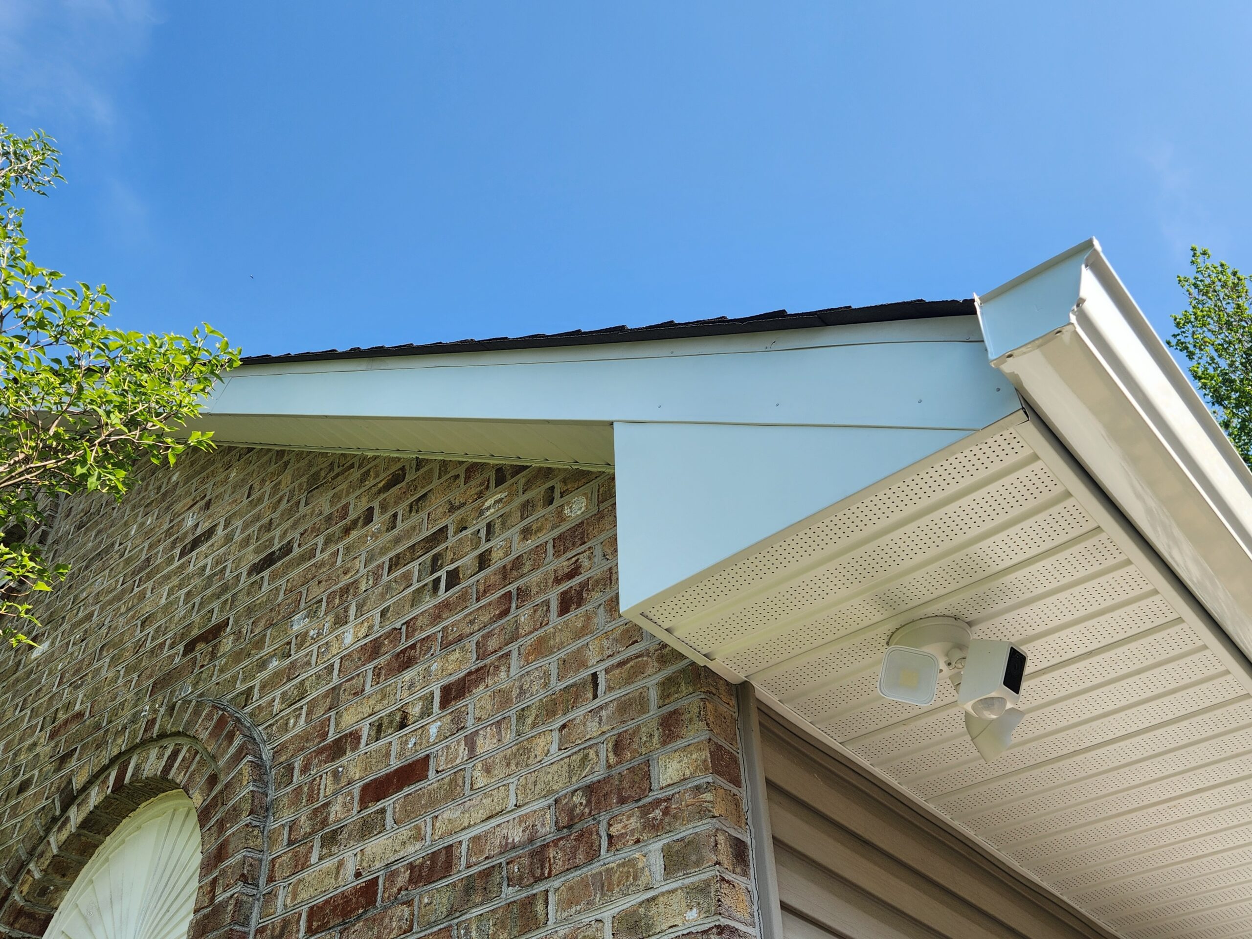soffit and fascia metal installation after photo